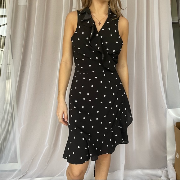 Lulus Black Polka Dots Wrap Dress ruffled neckline, sleeveless Romantic Sz M - Picture 10 of 13